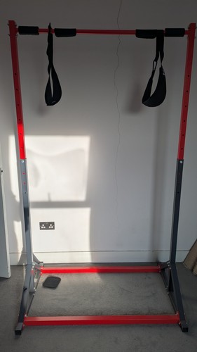 Freestanding pull bar for - pull-up,